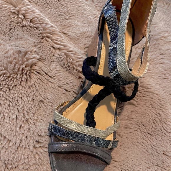 Multi pattern Wedge Heels - Picture 2 of 2